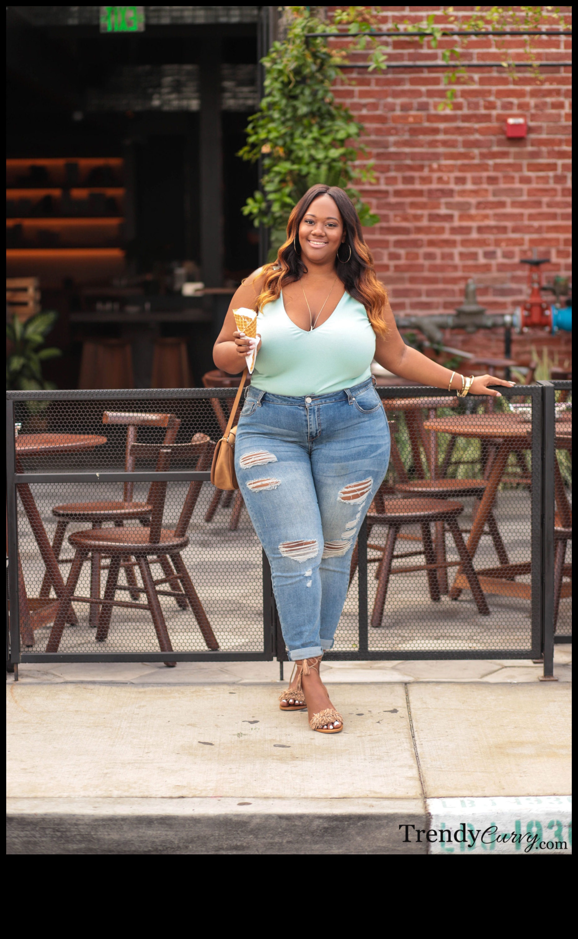 Fashion Freedom Τολμηρά και όμορφα ρούχα σε μεγάλο μέγεθος που θα σε κάνουν να νιώσεις αυτοπεποίθηση 2 Fashion Freedom: Μοντέρνα σύνολα Plus-Size που εντυπωσιάζουν